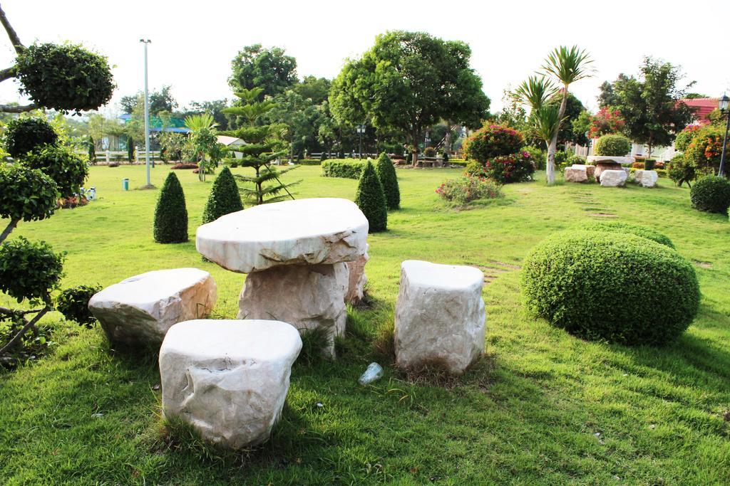 Triple P Home Resort Pak Chong Esterno foto